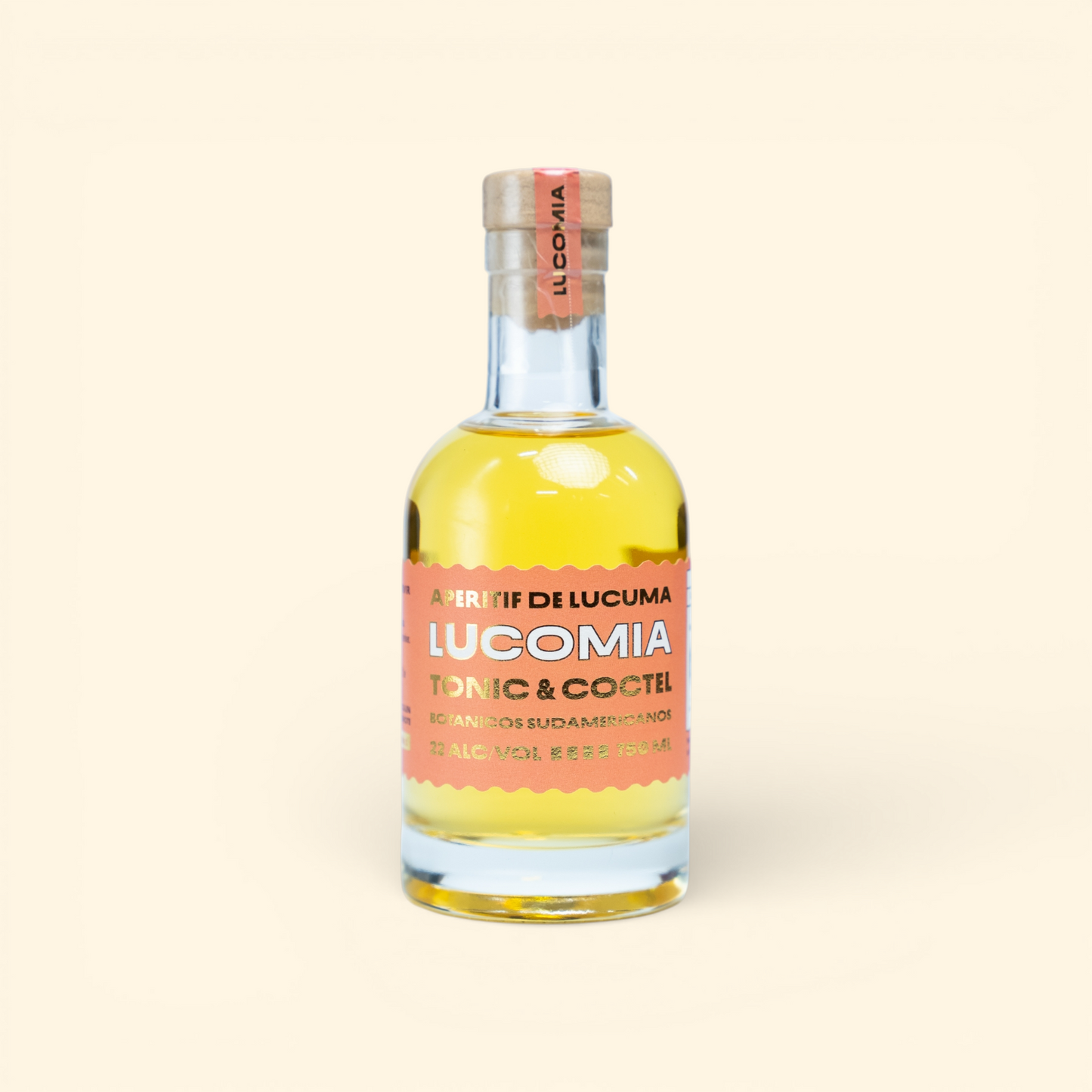Botella Lucomía Aperitif 200 ml: aperitivo chileno de lúcuma en formato pequeño para regalar